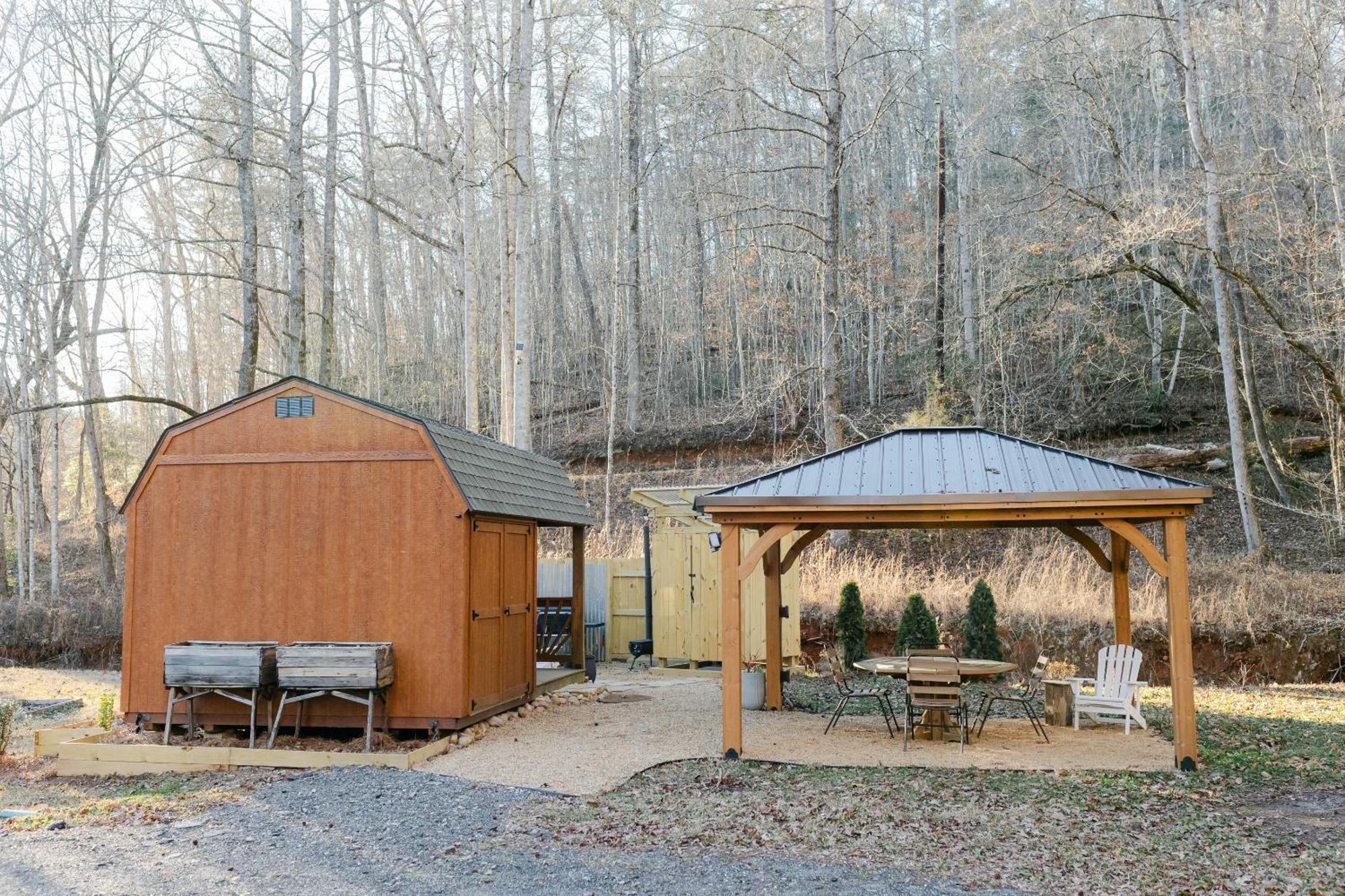 Blythe Shoals Base Camp Otel Cleveland Dış mekan fotoğraf